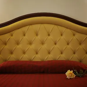 Domus Augusta Bed & Breakfast