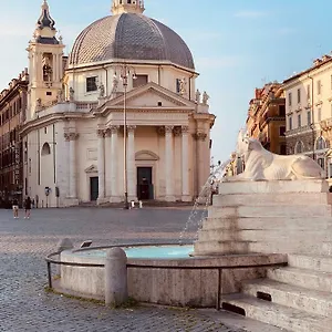 900 Piazza Del Popolo Couette-café